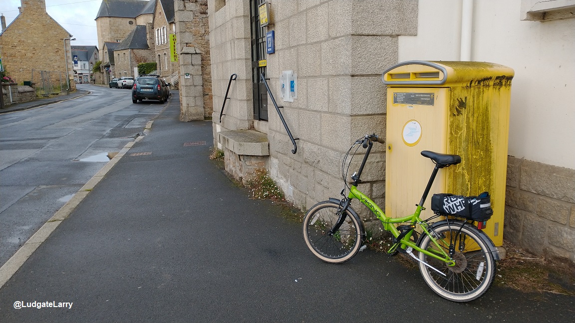 A look back at some favourite #PostboxSaturday moments during 2023. Sadly I haven't posted mail in any of them. Jolly handy for parking your boneshaker when you need to take a breather though ...