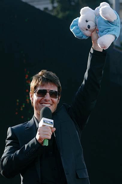 Tom Cruise attends MTV TRL to promote MissionImpossible3 at Piazza del Popolo on April 24, 2006 in Rome, Italy.
