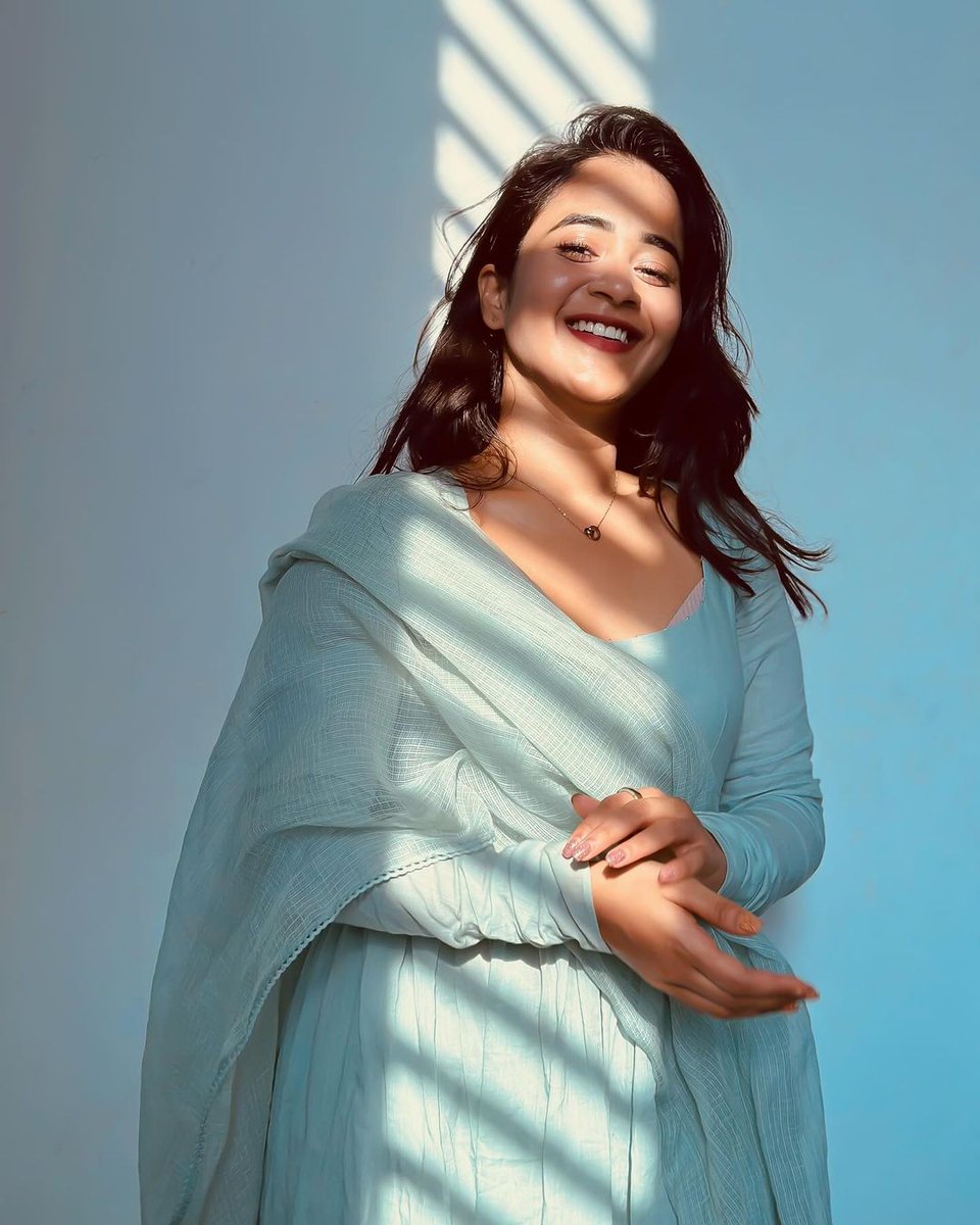 ActrezHub's tweet photo. #DeepthiSunaina #DeepthiReddy #Deepthi https://t.co/YQJJ7X0W9g