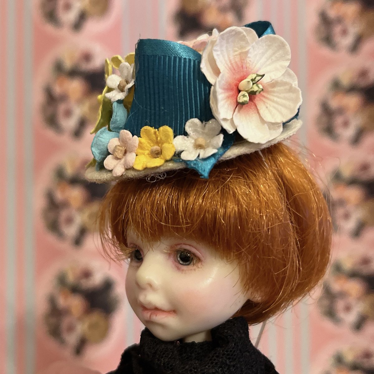 yamamotoyumi's tweet photo. らっこちゃん。年���のおしゃれ。

#らっこちゃん  #doll  #kawaii  #originals  #らっこスターズ    #originaldoll  #yamamotoyumi   #outfit  #endoll  #enoriginaldoll #racco_chan #ブライスアウトフィット #blytheoutfit https://t.co/tdqntOkJPy