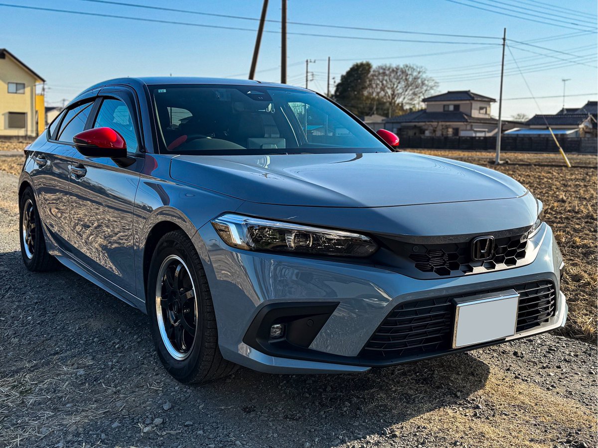 ytkbo's tweet photo. 明日天気良くないらしいけど、年末なのでまとめて洗車😌

車庫に入れてるプラドが1番汚れてた

ホコリが滞留するからか？🤔 https://t.co/Ryvj7NGzle
