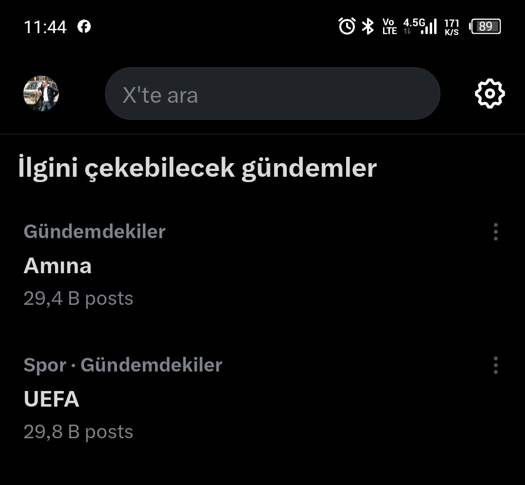 Dün geceden beri o kadar çok koyulmuş ki zirveye oturmuş 🤣🤣🤣