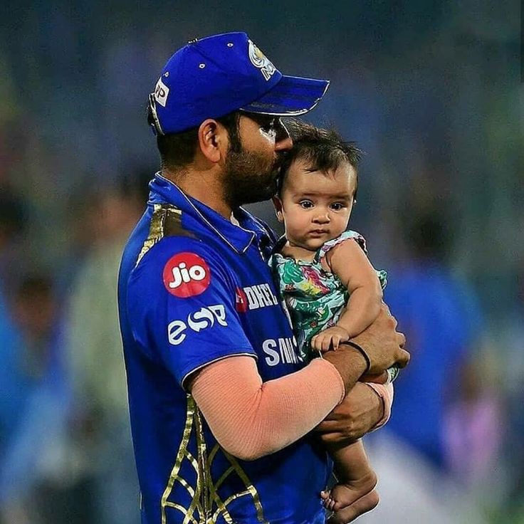 WCGOAT_RO45's tweet photo. #HBDPrincessSammy
HBD to my mans little baba 🥰
#RohitSharma𓃵 https://t.co/0Vz92aVfnp