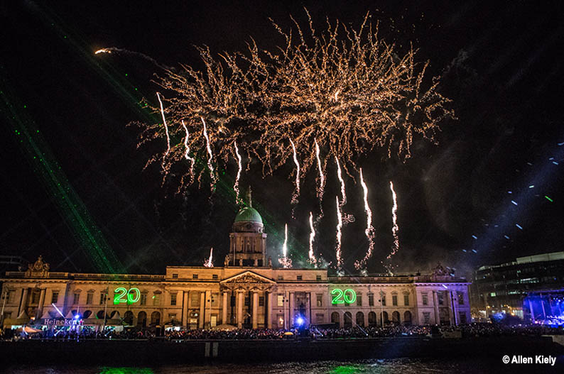 hagigliotti's tweet photo. 2️⃣0️⃣ #HappyNewYear 2️⃣4️⃣
🎇🥂🌟🪅💫💙🎉✨🍾🎆

🇮🇸 Reykjavík #Iceland
🇮🇪 Dublin #Ireland 📸
🇮🇲 Douglas #IsleOfMan
🇨🇮 Abidjan #IvoryCoast
🇯🇪 Saint Helier #Jersey
🇱🇷 Monrovia #Liberia
🇲🇱 Bamako #Mali 
🇮🇲 Douglas #ManIsland
🇲🇷 Nouakchott #Mauritania 
🇬🇧 Belfast #NorthenIreland https://t.co/iLGZW0cHjZ