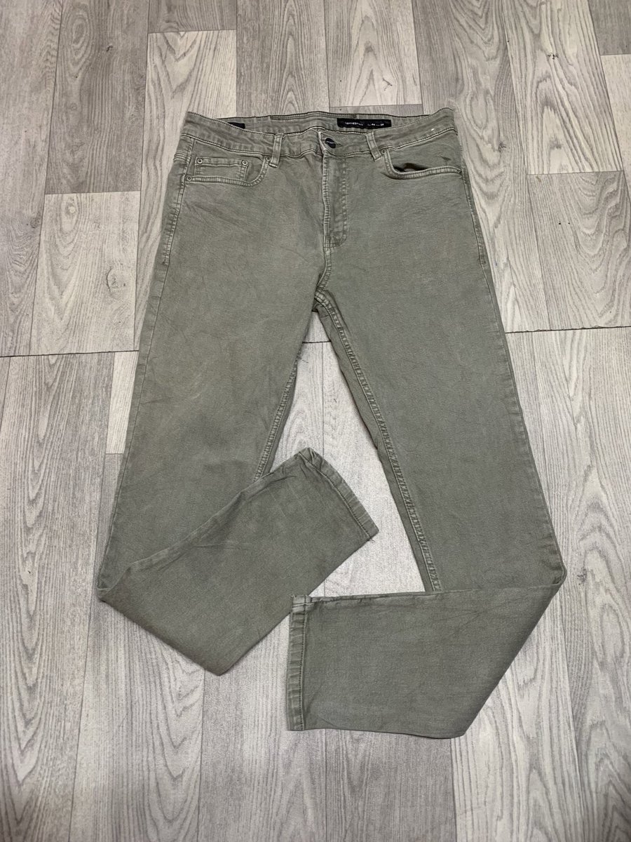 ChampPlug's tweet photo. Denim jeans available 👌
Waist 34 
Frame 4 waist 33
@1500
Dm app call 0790027817
Mali safi https://t.co/yQnVs8aja3