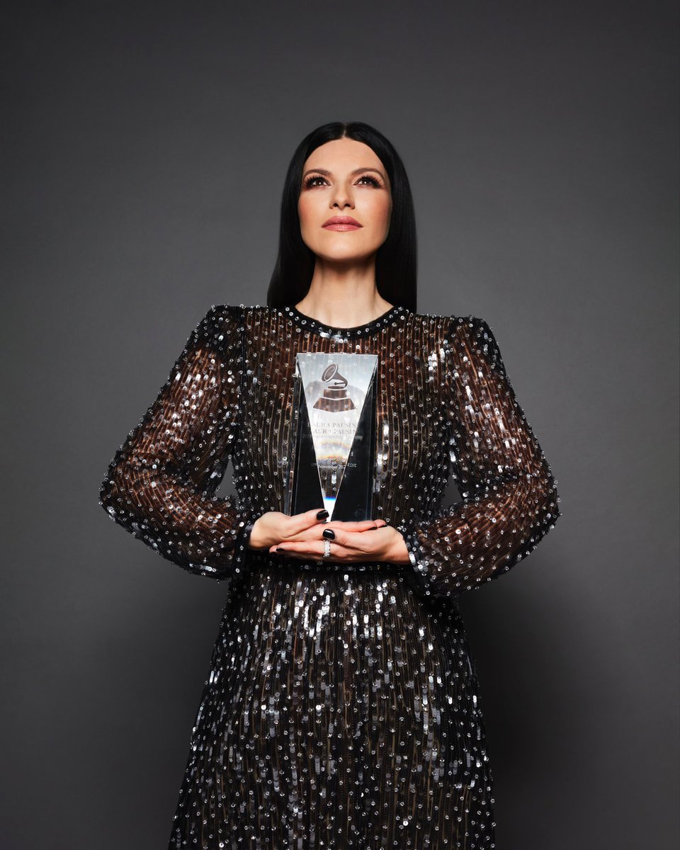 Laura Pausini tweet media