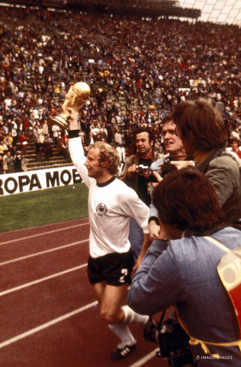 7️⃣7️⃣ Alles Gute zum Geburtstag, Berti #Vogts! 🙌

🏆 Weltmeister 1974
🥇 Europameister 1972
