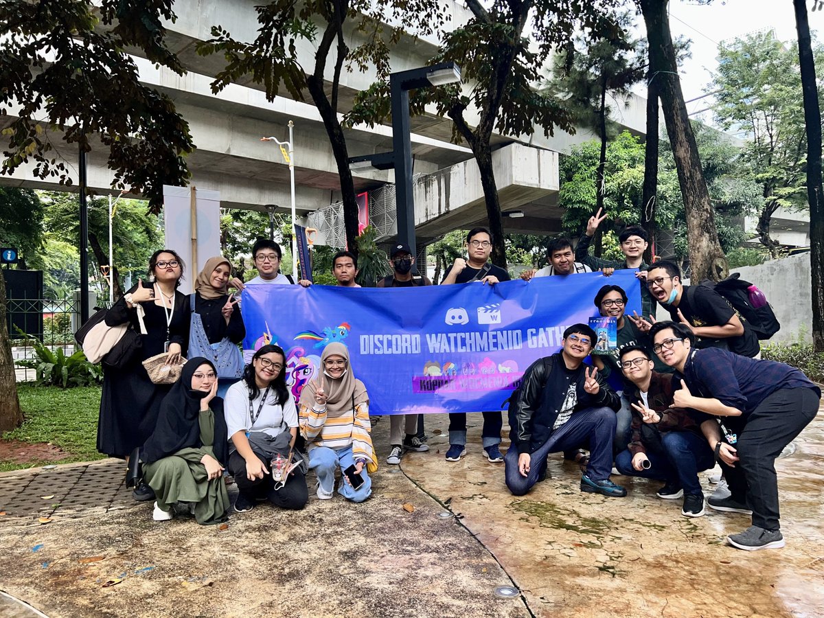 kopdar wocmenia discord + nobar bareng Missing kelewat minnnnnnnnnn