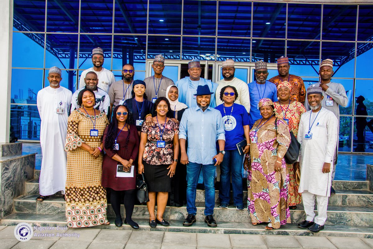 mikeachimugu01's tweet image. Yesterday in Abuja, I held an introductory meeting with the staff of the Consumer Protection Directorate at NCAA. It was an opportunity to familiarise, appreciate the great work they have been doing, examine the challenges they face, and plan a way forward for better service