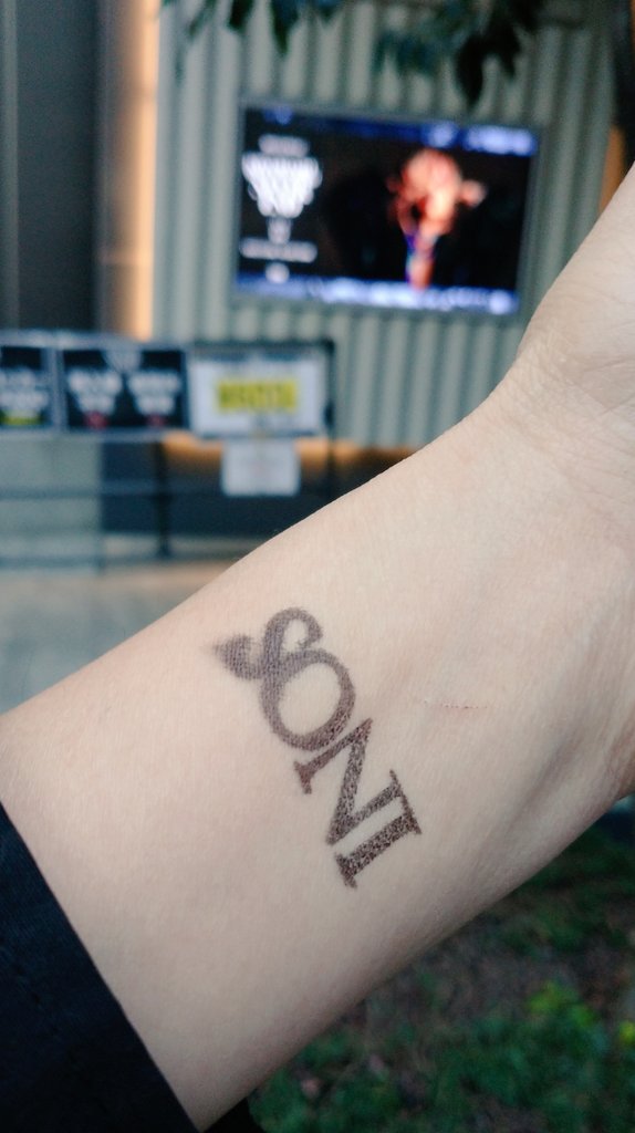 nao_bsweet's tweet image. 消えそうでw

もぎったら文字が.....
......lNOS
記念の1枚🎟️📷️🌟

#清春
#INOS