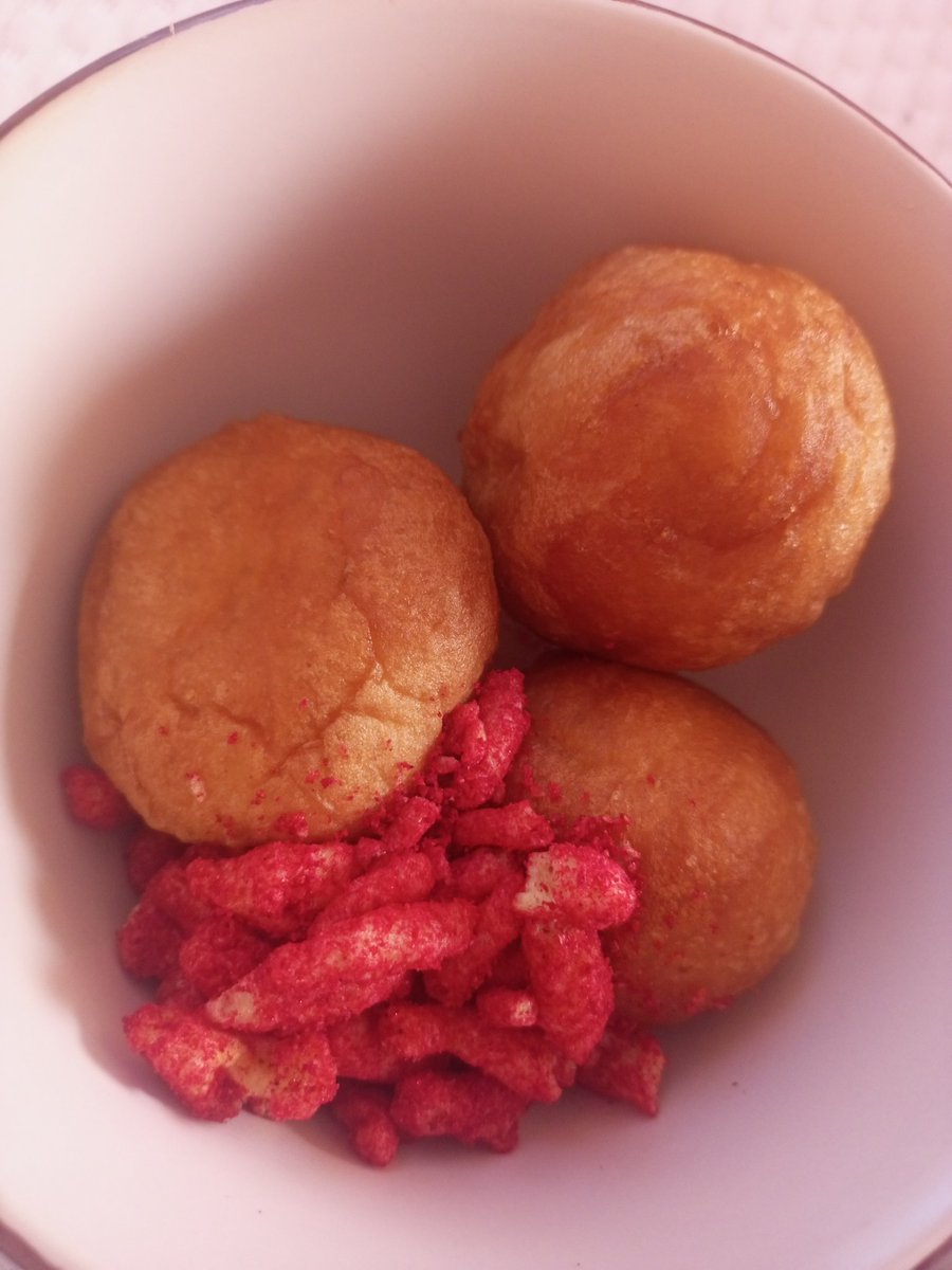 lizzy_sephiri's tweet photo. My breakfast k tla bo k digela Ka metsi 😴😴 https://t.co/XevI0cBhFW