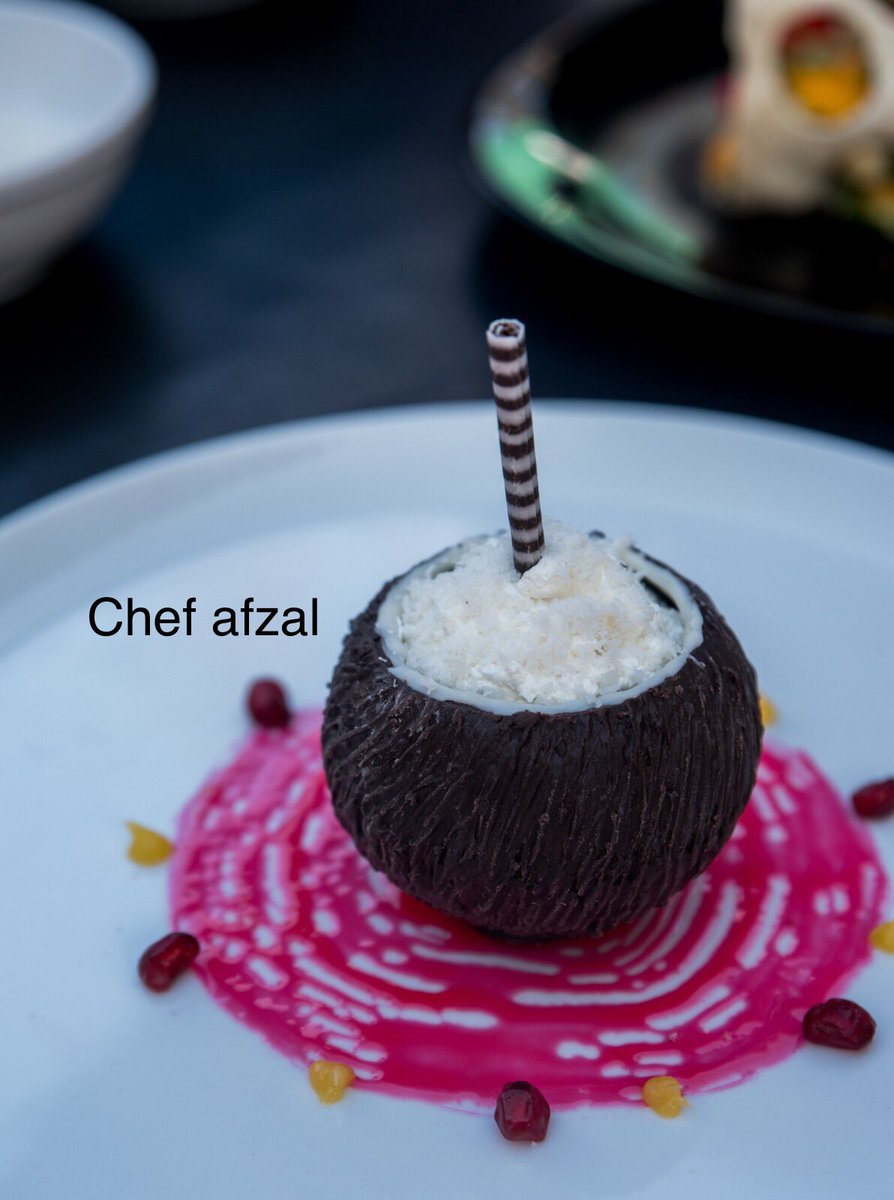 ChefAfzal5's tweet photo. Aslam o alikum
My #xfamily kesy hen ap sab
Comments ma btay ye kia hen
#cheflife #cooking #baltistani #kitchen https://t.co/pFp5BqtRJ4