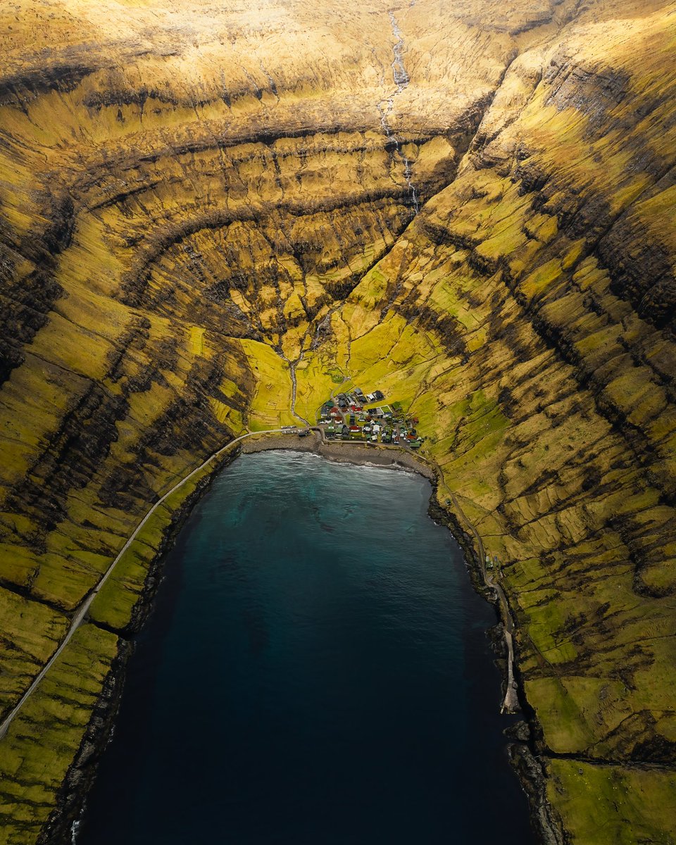 Would you live here?

📍Tjørnuvík, #Faroeislands