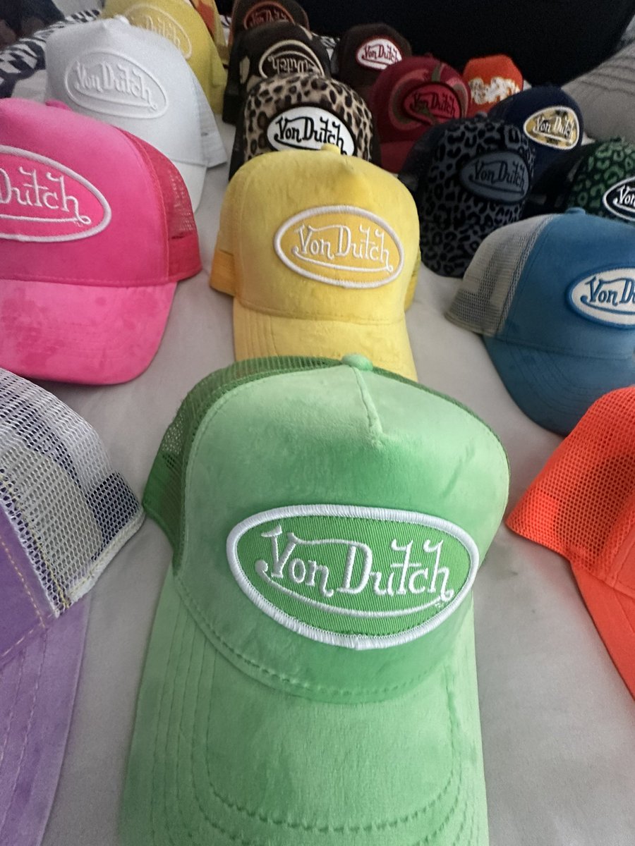 Djrisbacc's tweet photo. #vondutch #djrzscollection LOVE LIFE https://t.co/uHT3XNoIaT