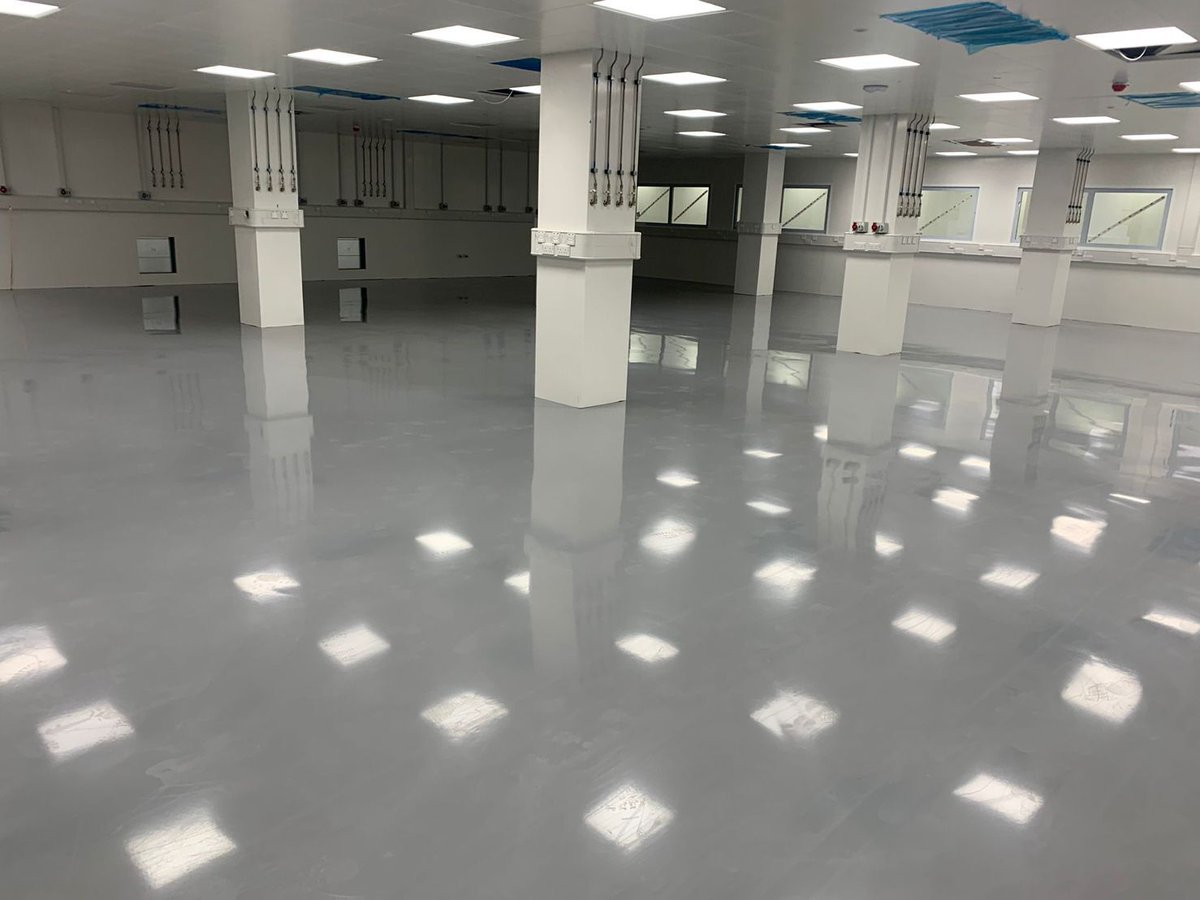 pscworcsltd's tweet image. Dazzle with the first impression! Our Dust-free, damp-resistant epoxy resin flooring impresses with its glossy finish, and ease of maintenance.

For custom solutions at great prices, book a FREE site survey now! 👉 bit.ly/3P0nqUD

#WarehouseFlooring #Flooring #SiteSurvey