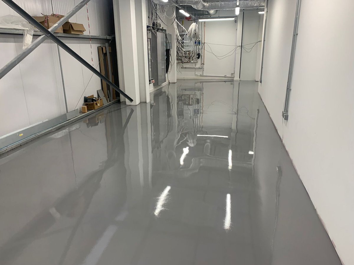 pscworcsltd's tweet image. Dazzle with the first impression! Our Dust-free, damp-resistant epoxy resin flooring impresses with its glossy finish, and ease of maintenance.

For custom solutions at great prices, book a FREE site survey now! 👉 bit.ly/3P0nqUD

#WarehouseFlooring #Flooring #SiteSurvey