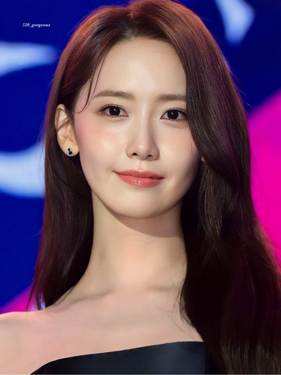 530_gorgeous's tweet photo. 윤아 너무 이쁘다 𝜗𝜚🖤

#ยุนอา #YOONA #윤아 #임윤아 https://t.co/2fJLAXqKeY