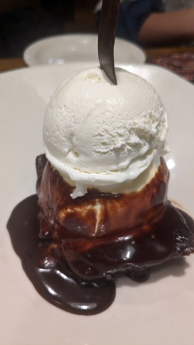 ドーモ、チョコレート=サンダー=フロム=ダウン=アンダーです 