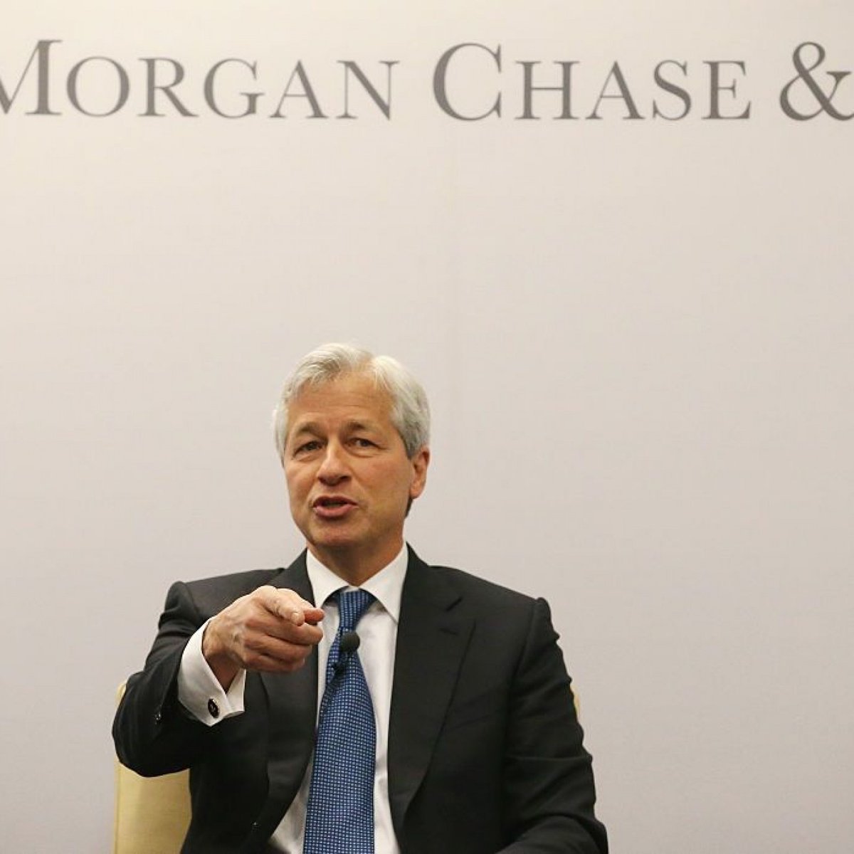 JournalBharatIN's tweet photo. From Banhammer to Buy-in: JP Morgan stuns crypto world with BlackRock #BitcoinETF involvement. What's their next move? #JPMorgan #USA #CryptoNews #BREAKING_NEWS #cryptocurrency #WallStreet #investing https://t.co/RwzWvUOZfx