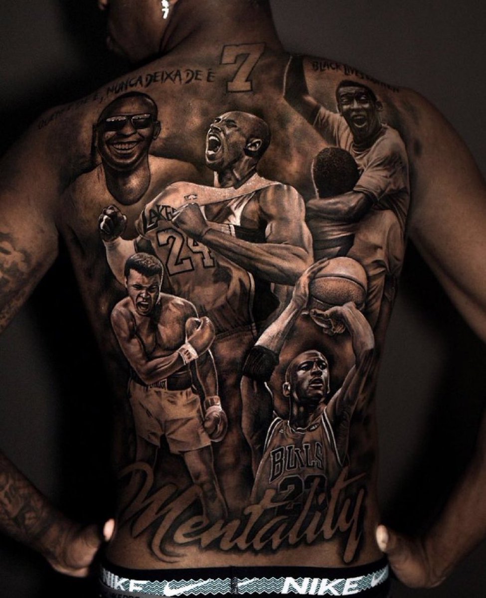 inusa2004's tweet photo. Vinicius Jr’s new back tattoo. 👀 https://t.co/rWV0n1R0FT