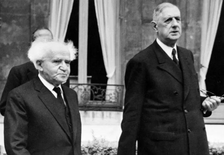 🇫🇷 🇮🇱 30 décembre 1967, lettre toujours actuelle du Général de Gaulle à David Ben Gourion réagissant à la conférence de presse du Général du 27 novembre : 

« Monsieur le Président,
C’est avec grand intérêt que j’ai pris connaissance de votre lettre du 6 décembre. En effet, le