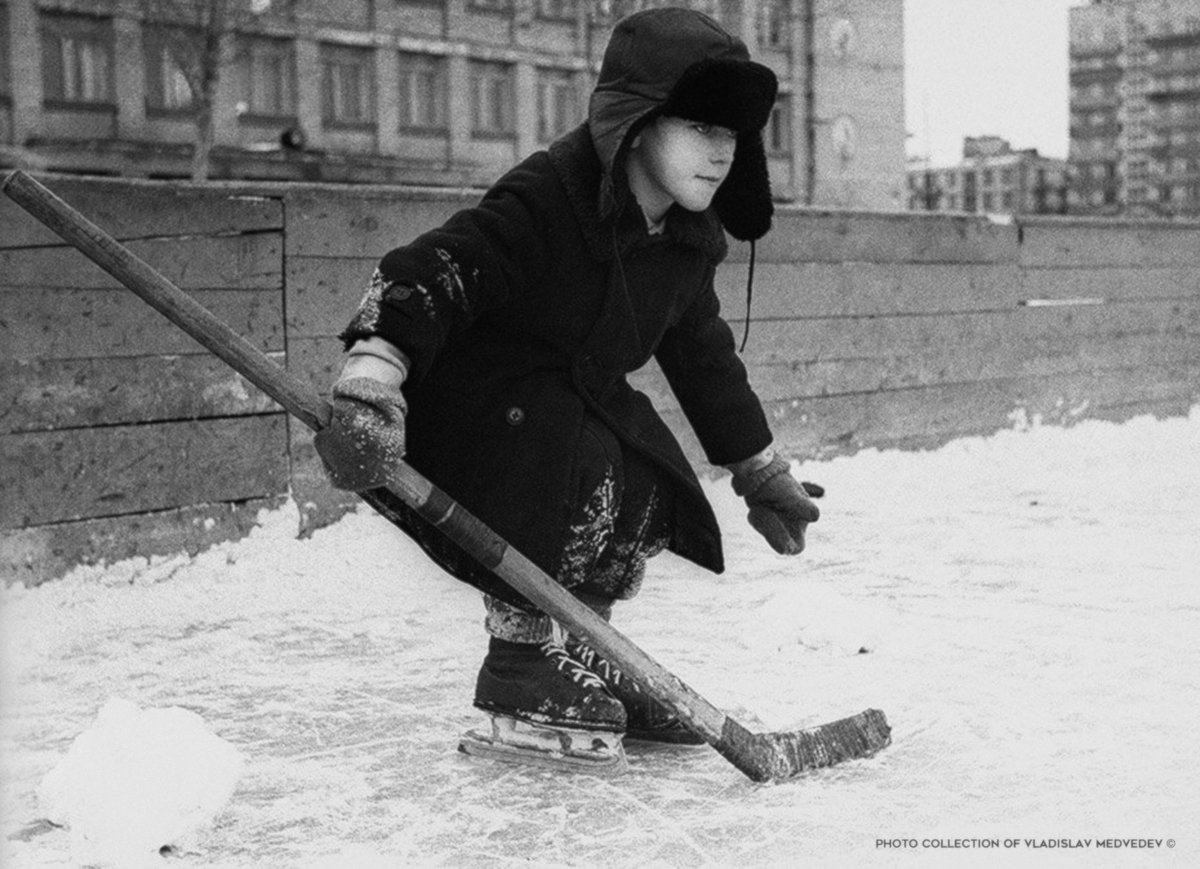 In the goal, 1962 - by Vladimir Bogdanov (1937), Russian