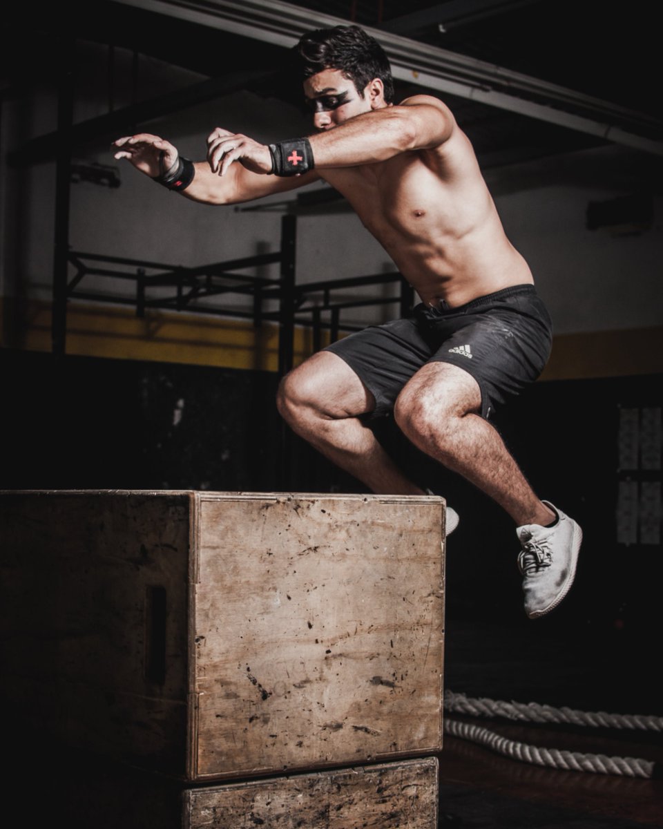 In every jump, he conquers challenges, one box at a time. Watch the strength unfold as he leaps towards success. What's your favorite way to elevate your workout? Share below! #BoxJumpChallenge #StrengthInMotion #RomixFitness