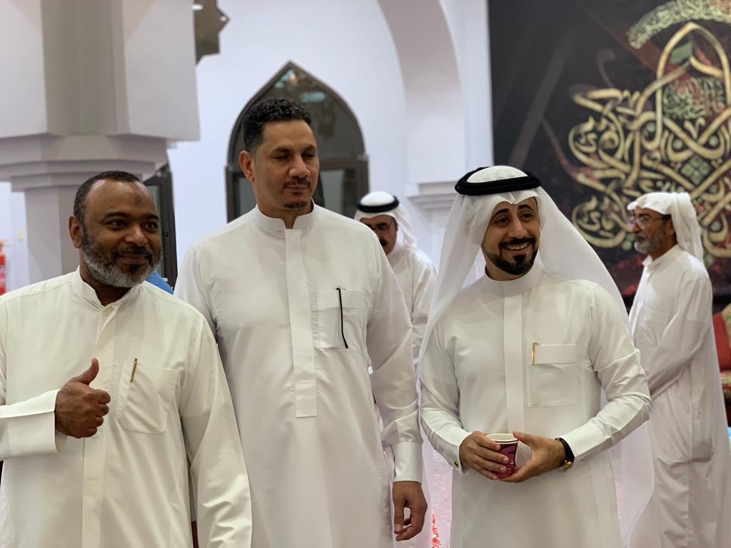 AhmedAlJishi's tweet photo. مبارك إلى اخي العزيز محمد إبن المرحوم عبد الرحمن القصاب ( شمروخ ) ( لاعب #الهلال والمنتخب الوطني السابق ) زفافه يوم الأمس 

الله يوفقك و يسعدك https://t.co/7gfRlRuirq