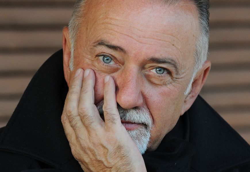 IlBarone_Siculo's tweet photo. “I ricordi hanno bisogno di molto tempo per sparire. Ma gli basta un nulla per riaffiorare: una voce, un suono, un’immagine, un profumo, un odore.”
-Giorgio Faletti https://t.co/J6qM9pDgaJ