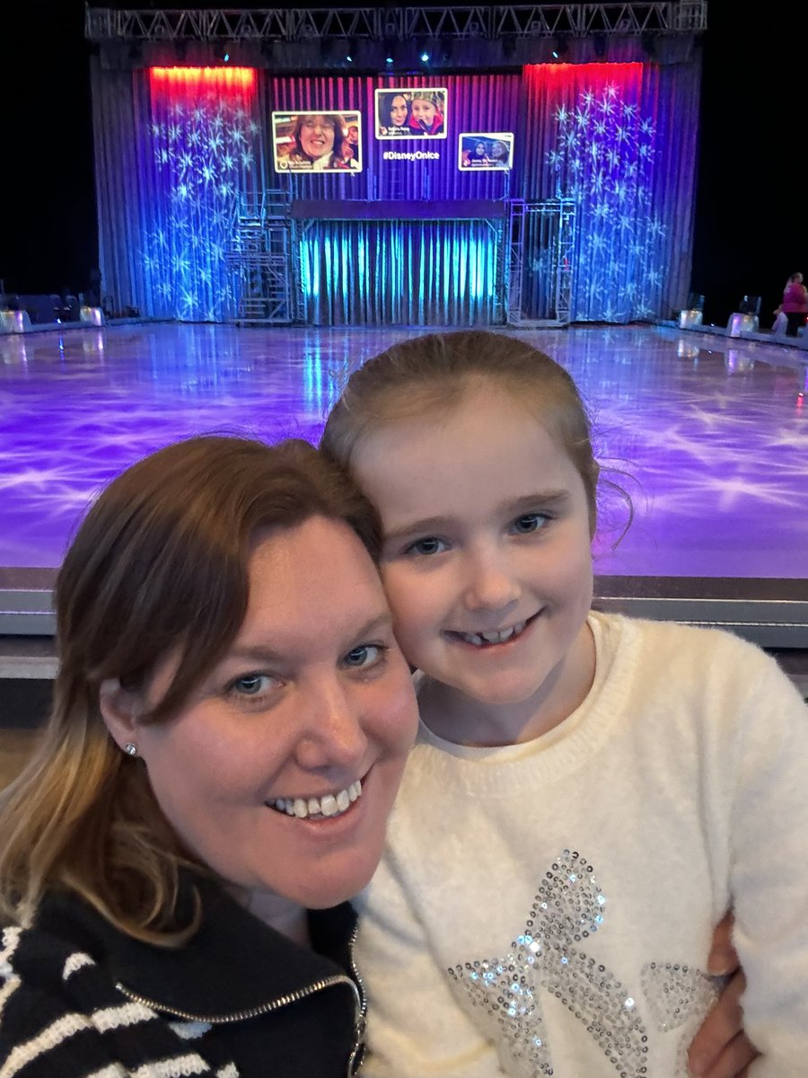 joannaebell's tweet photo. Just about to watch Disney on Ice. 🧊 🐭 #DisneyOnIce https://t.co/IWx58wShIs