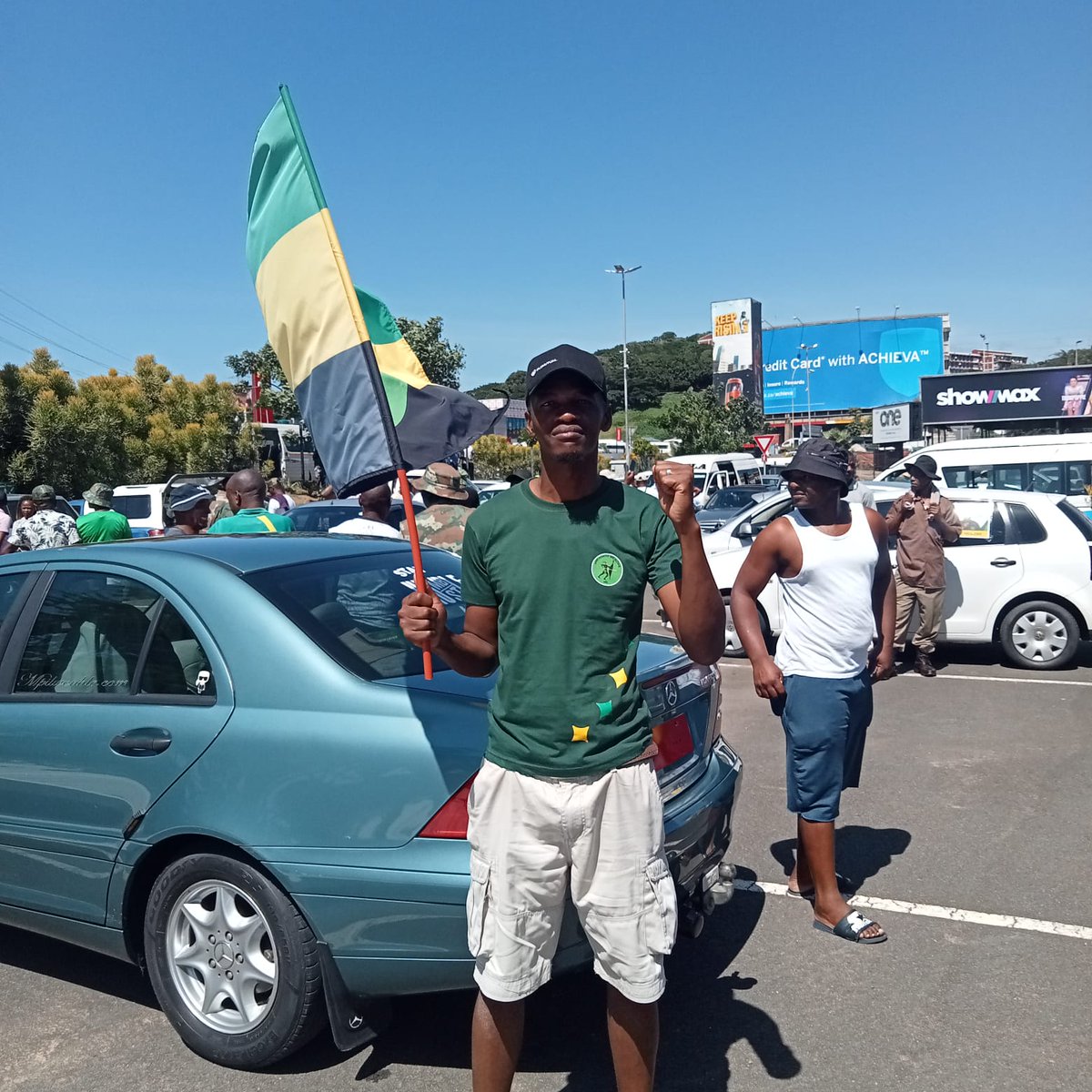 Mavendula1's tweet photo. @Gentlements @lira12_joy Wozani Wozani bo General sesikhona...Z'yakhala ke manje Mzala is closed today and Mashu.
Today is the day!!!
#Phakama MK
#NxamalalaMsholozi
#Phakama Mzala & KwaMashu
"We See You" https://t.co/UKoAwAGlqC