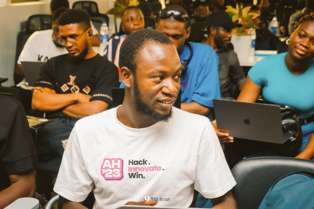 omaremifogi's tweet photo. Pictures from Grace Arena Plaza, the vibe with Dr. Adaku was both educational and enjoyable. I really had a great time.
Day1 done!
@AleoHQ @DrAdaku @alysiatech
#AleoNigeria
#AleoLagos
#AleoZKHouseLagos https://t.co/9vZdGgcyRA