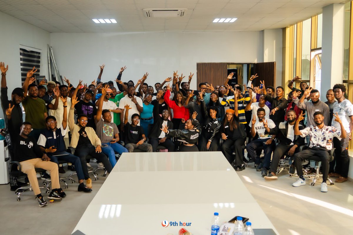 omaremifogi's tweet photo. Pictures from Grace Arena Plaza, the vibe with Dr. Adaku was both educational and enjoyable. I really had a great time.
Day1 done!
@AleoHQ @DrAdaku @alysiatech
#AleoNigeria
#AleoLagos
#AleoZKHouseLagos https://t.co/9vZdGgcyRA