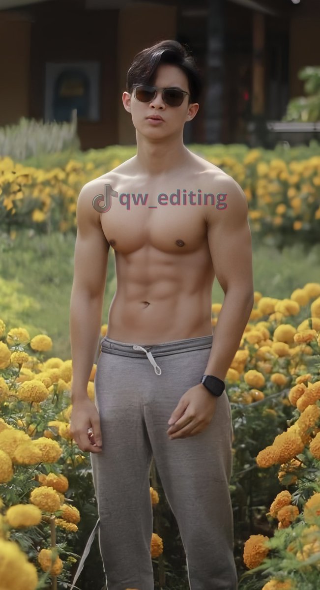 Qw_editing tweet media