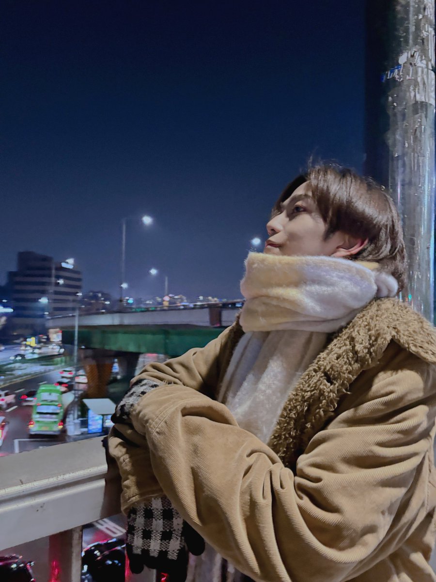 TOZ_YYent's tweet photo. [#ANTHONNY]

It’s really getting colder outside❄️🥶

#TOZ #アントニー https://t.co/goXP0wBnDo