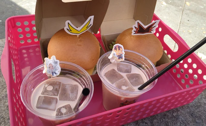 さかなぎさんにカフェとUA展ご一緒してもらいました!ぬいが前日に完売していて泣いたけど1日中楽しすぎた