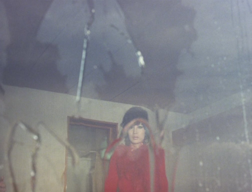 suddenxfear's tweet photo. confessions among actresses (1971)
dir. yoshishige yoshida https://t.co/VGwT6psRMb