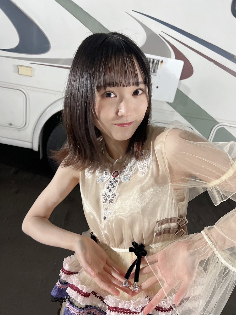 B2ポスター 増本綺良 LUMINOUS