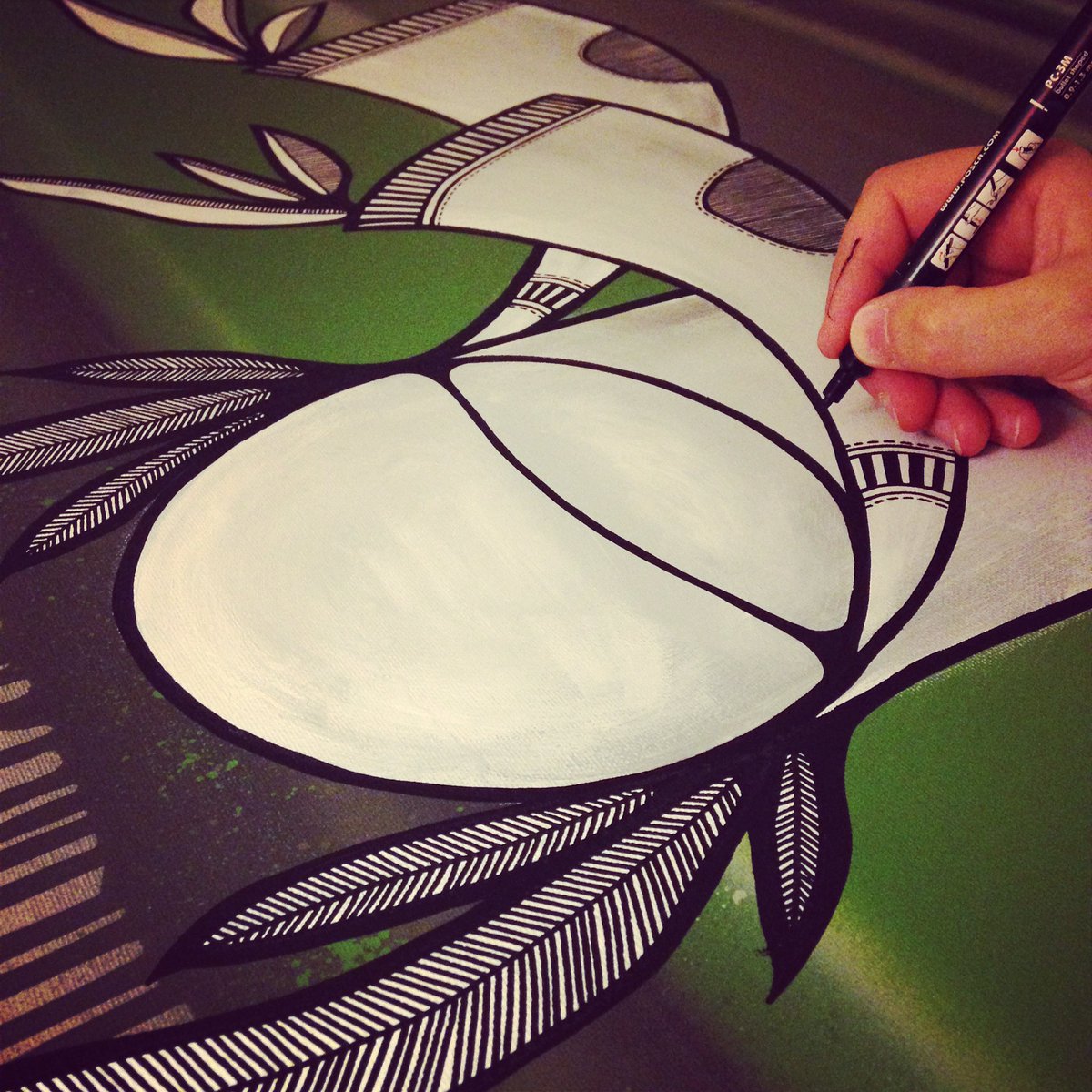 Korporate's tweet image. Vintage Korpworm on a large canvas. I haven’t drawn/painted anything big for an age. #korpworm #posca