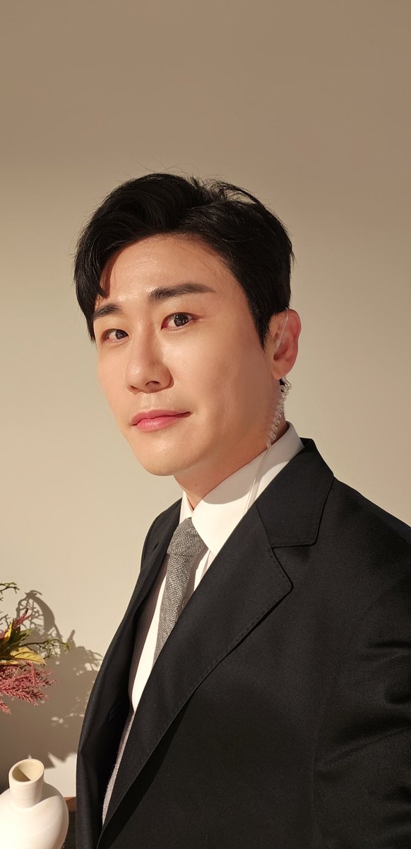 YOUNGTAK_ABYSS's tweet photo. [🎁]

📡231230 효심이네 각자도생 특별출연, 20:05 ~ 

#영탁 #YOUNGTAK
#효심이네각자도생 #각자도생 https://t.co/k3Kyw11qXo