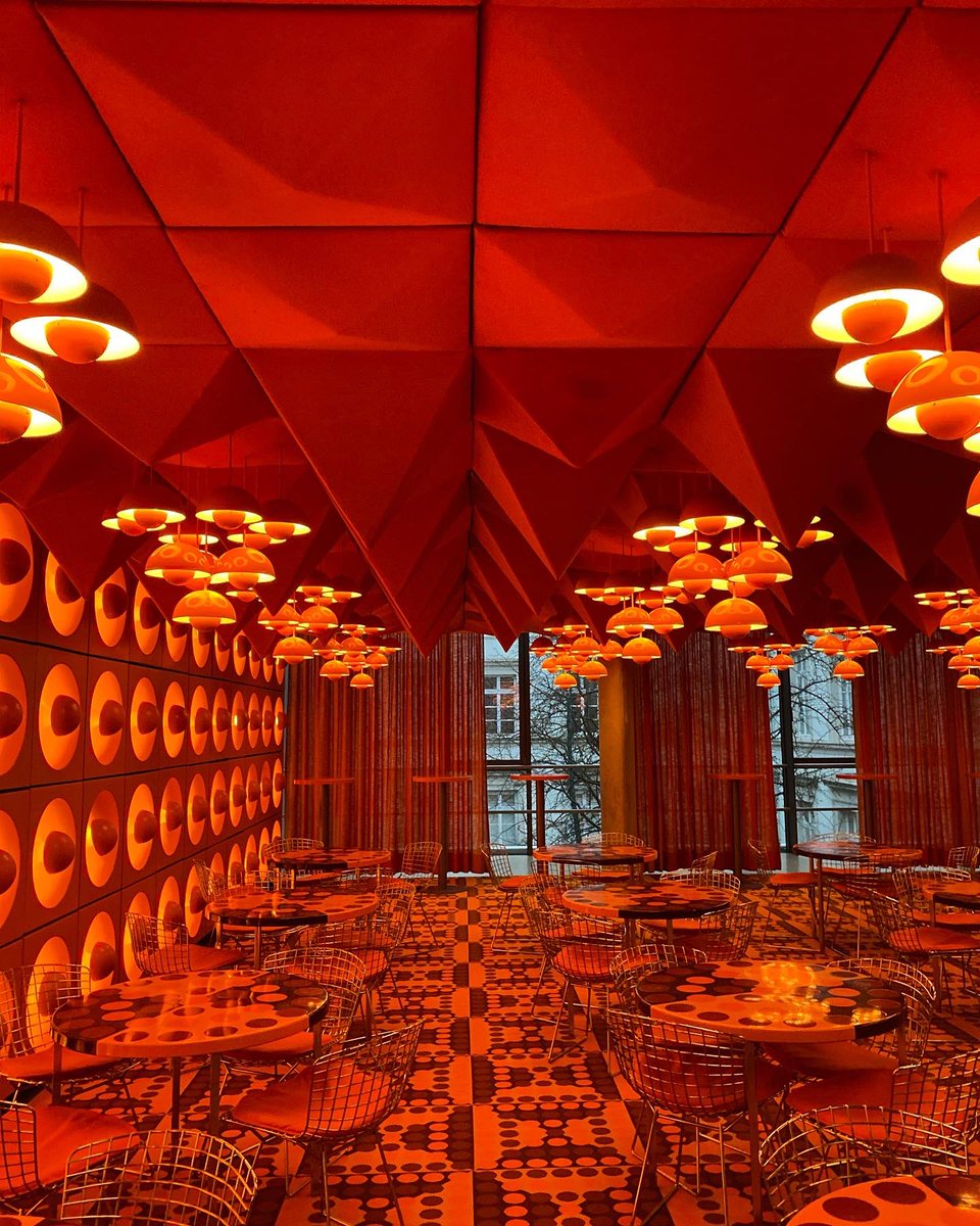 Canteen for Spiegel designed by Verner Panton in
1968. On exhibit at the Museum für Kunst und Gewerbe in Hamburg. Stunning! Felt like I was travelling back in time. <a href="/mkghamburg/">Museum für Kunst und Gewerbe Hamburg</a>