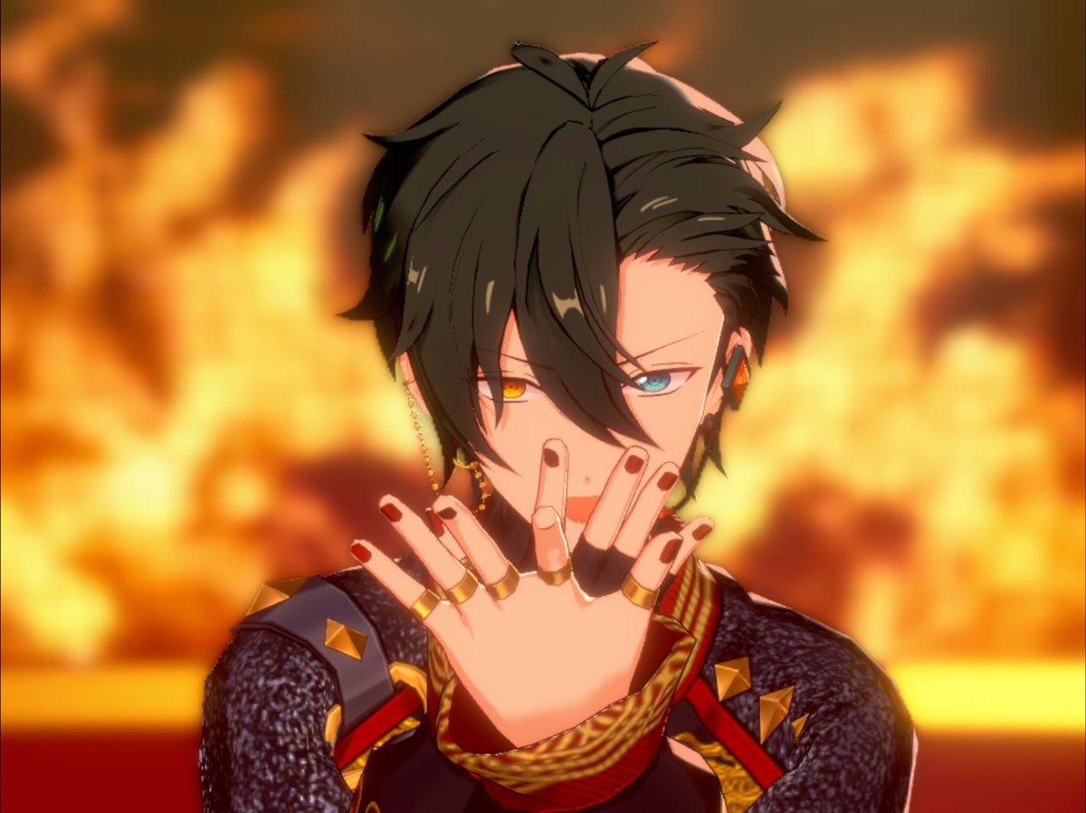 amanemio2's tweet photo. ←のほうの前髪がちょこと目にかかってハイライト隠すのやばい…おでこ出して逆にもっと隠すの…天才の仕業… https://t.co/VheghZaIt1