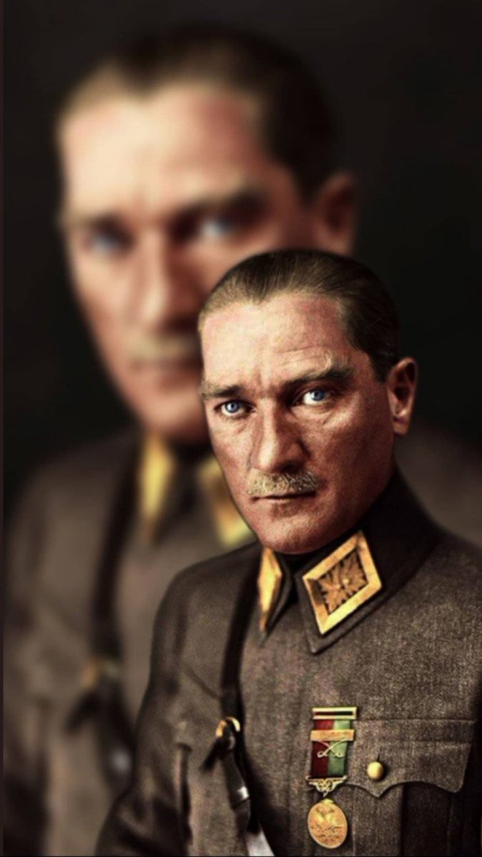 Atatürk olmadan asla!!!!
Üstünde şehitlerimizin kanı olan bayrağımız sonsuza dek dalgalanacak
#galatasarayfenerbahce Beşiktaş