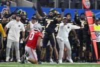Kris Abrams-Draine, an All-SEC player that will be drafted in a few months, playing the 4th quarter of a bowl game after dislocating his shoulder tells you EVERYTHING you need to know about how bought in this Mizzou team was. #MIZ @KD1ERA