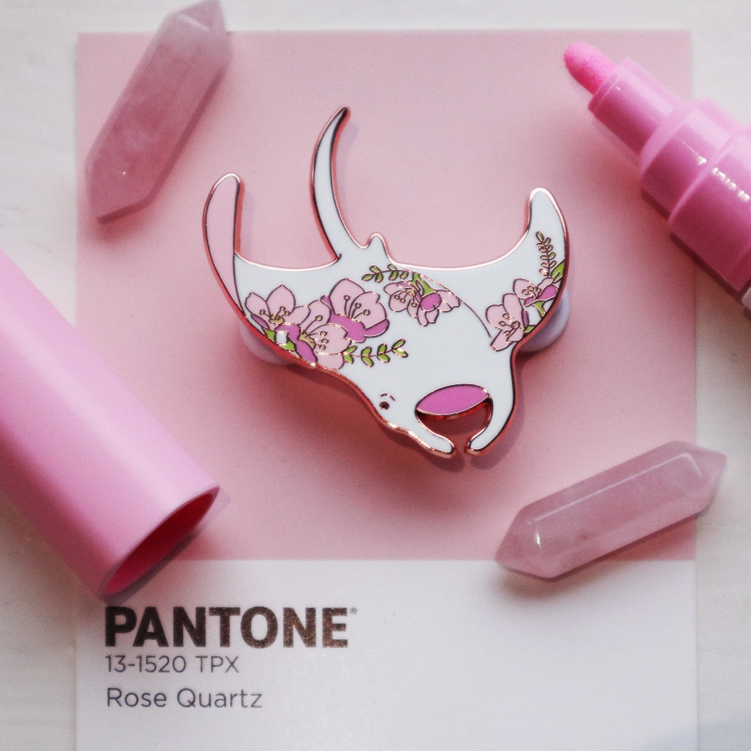 Swiftterlyy's tweet photo. 🌸 Pink Blossom Manta Ray Pin 🌸⁠
⁠
I hope you all had a wonderful Christmas! 🎄 I've been a busy bee planning for the upcoming year at Swiftterly these last couple of weeks 🐝 Get ready for some exciting additions heading into the shops soon!💫⁠ https://t.co/IdkqdDlNAu