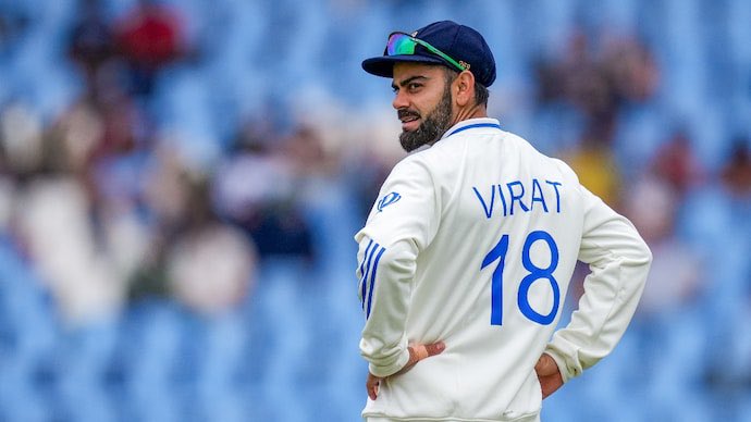 CricworldsC's tweet photo. S Badrinath said, "Virat Kohli should be the Test captain of India. There is no comparison between Virat Kohli and Rohit Sharma. He is a big player, in terms of Test cricket. Rohit has not proven himself as an opener outside India. Why is he there?". https://t.co/gfp9OMtnb1