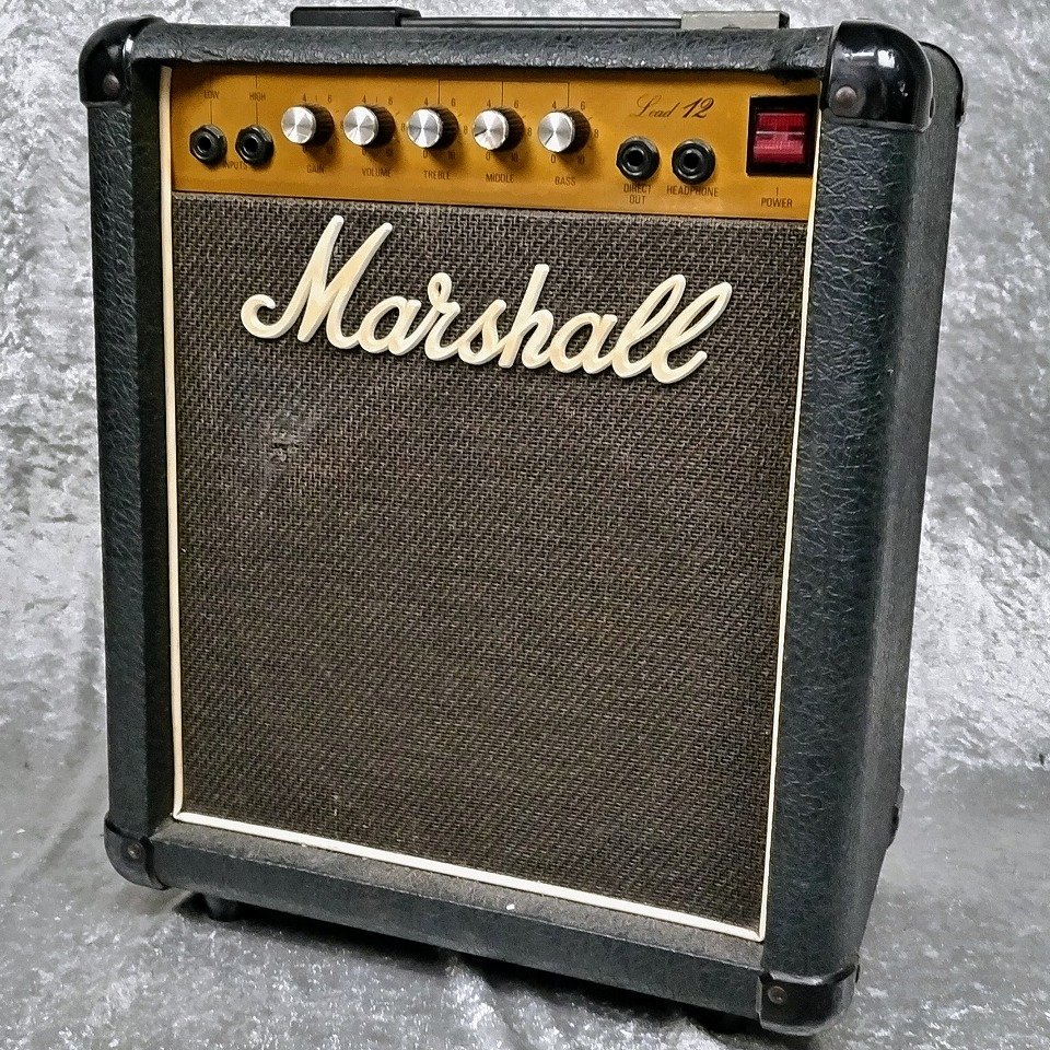 1484_shinjuku's tweet photo. 【1階中古アンプNEWS】
#Marshall の名機、 #LEAD12 MODEL5005!!
後期型Xシリアルの89年製、ヘッドフォンアウトとラインアウトを別に備え、年式なりに使い込まれた外観も雰囲気が良いです。
Gain9～10あたりのドライブサウンド、ボリュームを絞って自宅でも楽しめますよ。
https://t.co/sfMErAHbAC https://t.co/ELDXwIQFxN