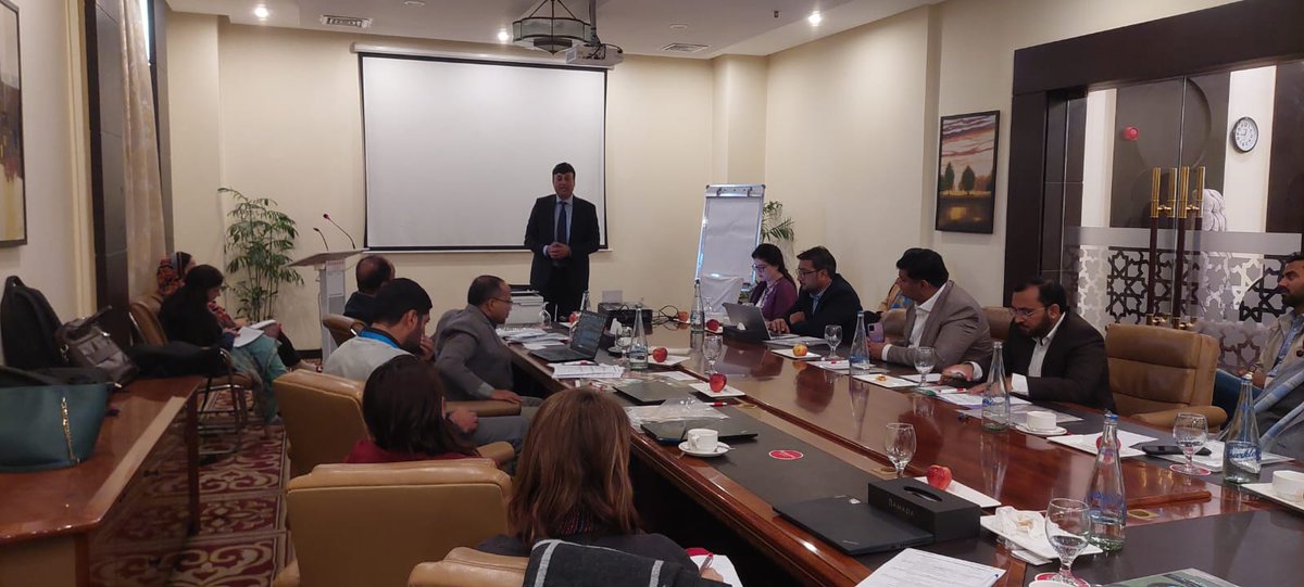 NacgPakistan's tweet photo. Brief Overview by Syed Ishtiaq Gilani on UNHCR Mandate, UNCRC, and Pakistan’s Child Protection Legal Framework in the Context of Refugee Children. Presented during the One Day Stakeholders Training on Child Protection and Referral Strategy. https://t.co/HfgIJ1GyeH