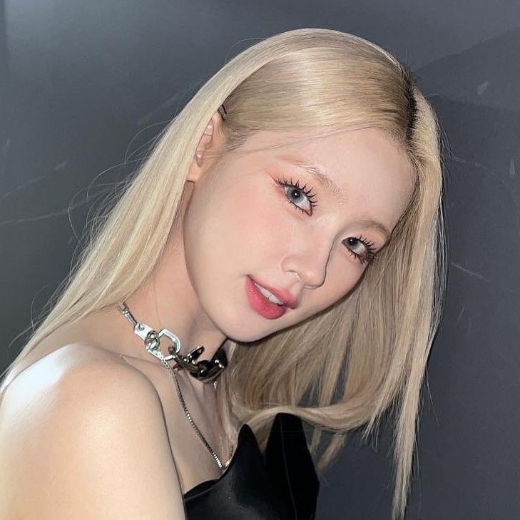 miyeonsdarling's tweet photo. ┊I'M OBSESSED BLONDE MIYEON, I WANT BLONDE MIYEON BACK.😭🌟 https://t.co/K7AvOjYj7H