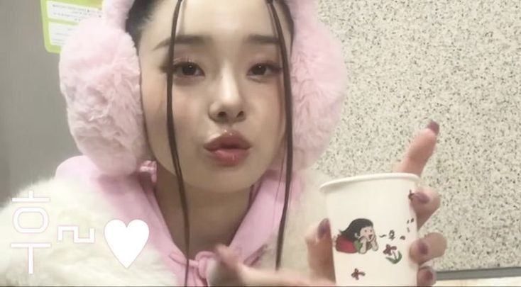 852dior's tweet photo. it's  cozy  szn  ♡ https://t.co/2fgut82UHt